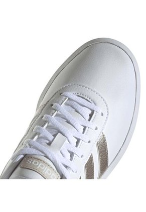 TENIS ADIDAS MUJER ID1969 COURT PLATFOR Talla 5.5