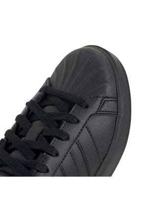 TENIS STREETTAL ADIDAS