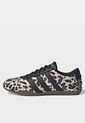 Tenis Lifestyle adidas Sportswear Grand Court Lo Animal-Print de adidas Performance