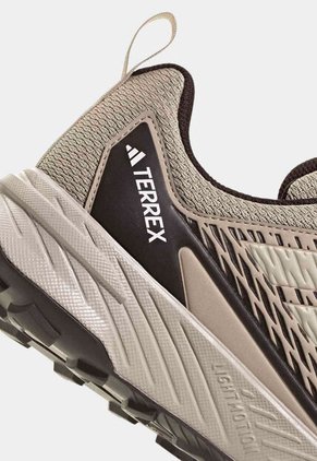 Tenis Trail Running adidas TERREX Tracefinder Caqui