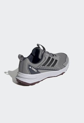 Tenis Trail Running adidas TERREX Tracefinder Gris