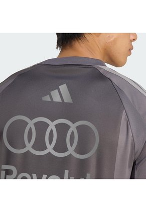 Camiseta Gris Adidas Piloto Audi Revolut F1 Team Versión Fan Hombre