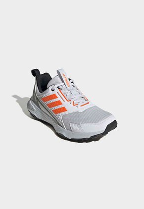 Tenis adidas TERREX Tracefinder Gris