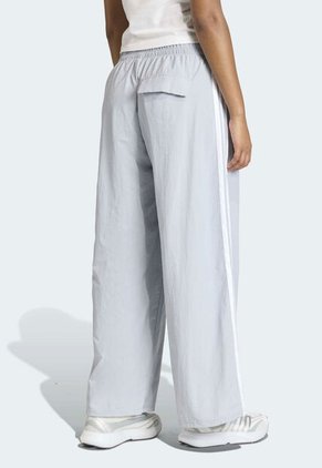 Pantalón adidas Sportswear Essentials 3 Rayas Gris