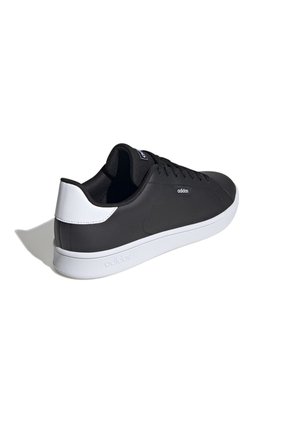 TENIS ADIDAS HOMBRE IF9789 URBAN COURT Talla 9