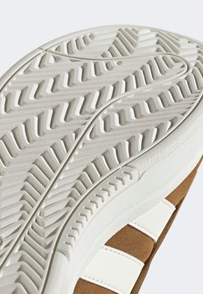 Tenis Lifestyle Marrón-Blanco adidas Sportswear Grand Court Alpha