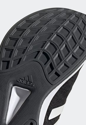 Tenis Running Negro-Blanco adidas Performance QT Racer Sport