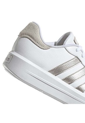 TENIS ADIDAS MUJER ID1969 COURT PLATFOR Talla 7.5