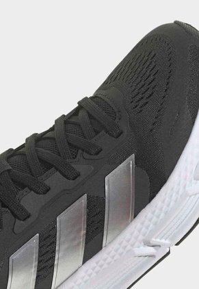 Tenis adidas Performance Questar Negro