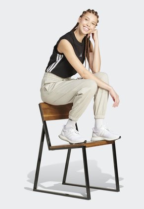 Pantalón adidas Sportswear Essentials Beige