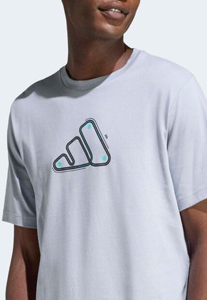 Camiseta adidas Sportswear Graphic Motorsport Track Gris