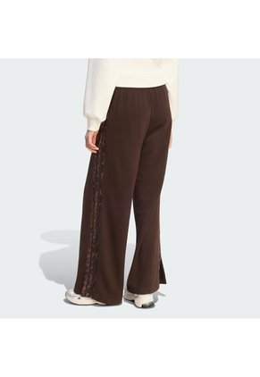 Pantalón Café Adidas Seasonal Essentials 3 Rayas Animal Print Mujer