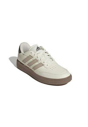 TENIS ADIDAS HOMBRE IH1716 COURTBLOCK Talla 7.5