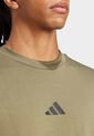 Camiseta adidas Sportswear Essentials Verde Oliva de adidas Performance