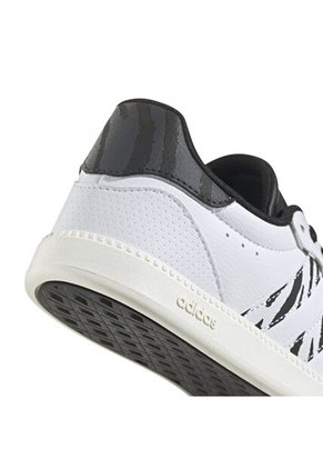 TENIS ADIDAS MUJER JS2855 BREAKNET SLEE Talla 6.5