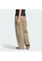 Pantalón Beige Adidas Z.N.E. Tejido Mujer de adidas Performance