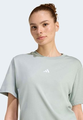 Camiseta adidas Sportswear Essentials Verde