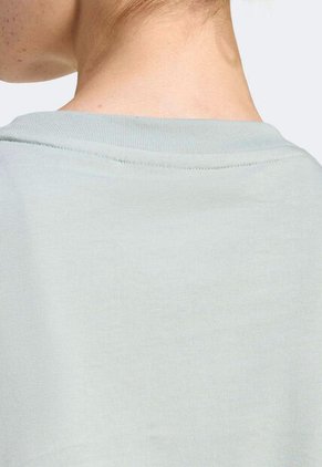 Camiseta adidas Sportswear Essentials Verde