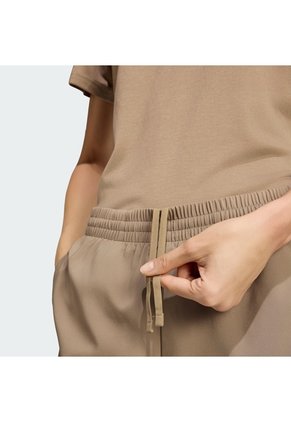 Shorts Entrenamiento Beige Adidas Workout Essentials 2 En 1 Mujer