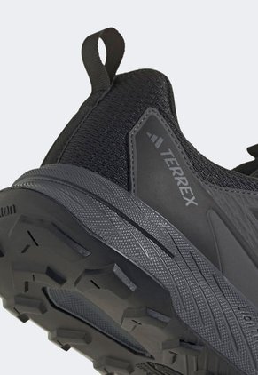 Tenis adidas TERREX Tracefinder Negro