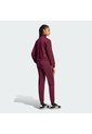 Conjunto Vinotinto Adidas Essentials Feel Cozy Mujer de adidas Performance