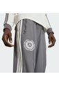 Pantalón Gris Adidas Silver Arrows Icon Mercedes AMG Petronas F1 Team Hombre de adidas Performance