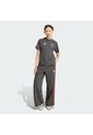 Camiseta Negra Adidas DNA Audi Revolut F1 Team Mujer de adidas Performance