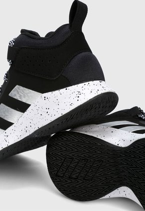 Tenis Basketball Negro-Blanco adidas Kids Cross Em Up 5 Niño