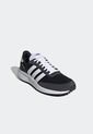 Tenis Lifestyle Negro-Blanco-Gris adidas Performance Run 70's de adidas Performance
