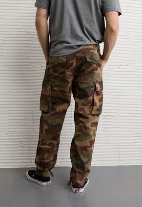 Pantalón Cargo AMERICAN EAGLE Lived - In Cargo Fit Multicolor