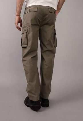 Pantalón Cargo AMERICAN EAGLE Lived - In Verde Oliva