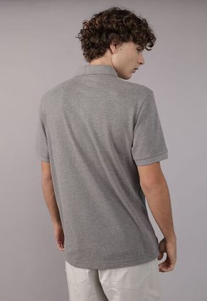 Polo AMERICAN EAGLE Gris