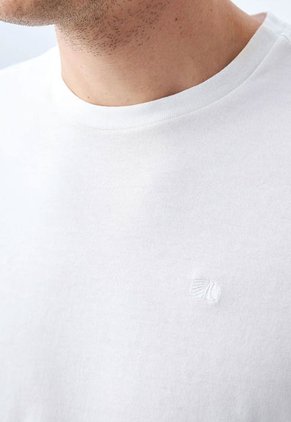 Camiseta Blanco Americanino