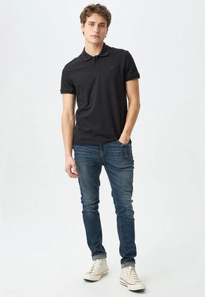 Polo Negro Americanino