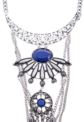 Set Collar y Aretes Plateado Anna Flynn