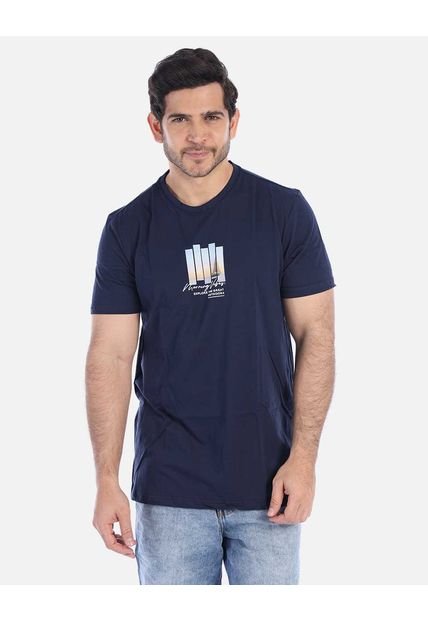 Camiseta Básica Slim Fit Cuello Redondo