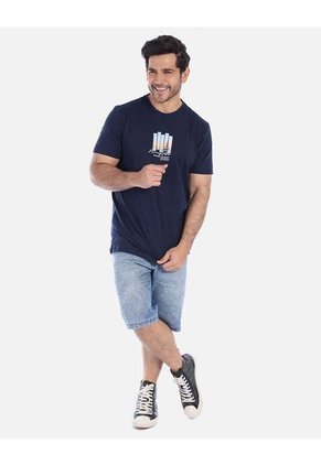 Camiseta Básica Slim Fit Cuello Redondo