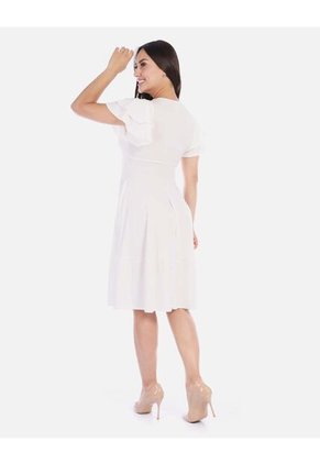 Vestido Amplio Con Vuelo Para Mujer Moderna