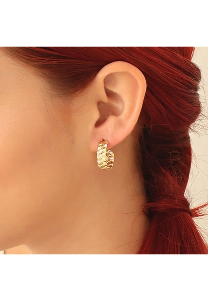 Aretes Tipo Argolla Dorados Con Textura Entrelazada