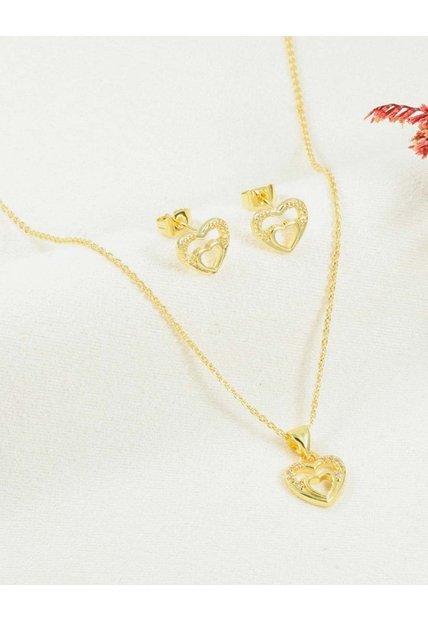 Set De Cadena Y Aretes De Corazón Con Piedras Brillantes