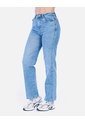 Jean Recto Tiro Alto Azul Medio Mujer de Arequipe moda dulce
