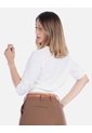 Blusa Cuello En V Blanca Con Botones de Arequipe moda dulce