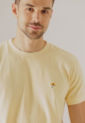 Camiseta Amarillo Arkitect Éxito