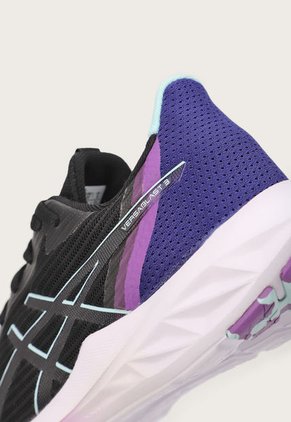 Tenis Running Negro-Violeta-Aguamarina asics Versablast 3