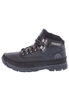 Bota Outdoor Negro ATHLETIC