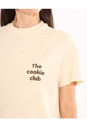 Camiseta Para Mujer Manga Corta Cuello Redondo Color Crema Marca Atmos #31090357