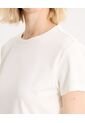 Camiseta Crop Manga Corta Plush  Para Mujer Marfil Atmos de Atmos