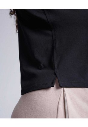 Camiseta Para Mujer Manga Corta Cuello Redondo Color Negro Marca Atmos #31090010