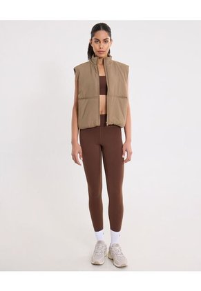 Chaleco Para Mujer Acolchado Color Mocca Marca Atmos #31250009