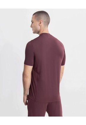 Camiseta Con Cuello En Contraste  Para Hombre Vino Atmos